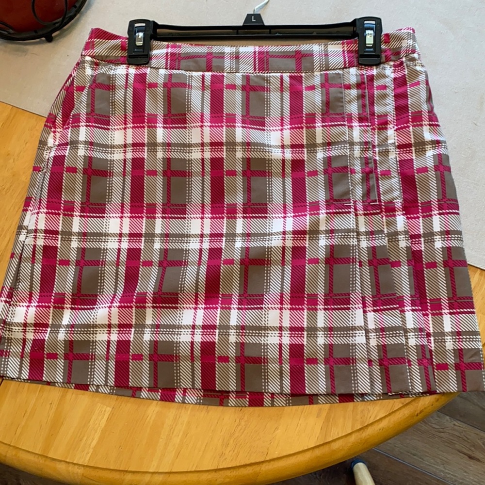 IZOD Golf Skort size 4